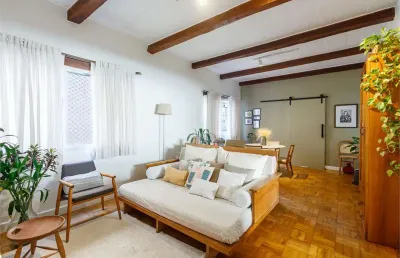 Apartamento 2 dormitórios sendo 1 suíte, 1 vaga totalmente decorado.
