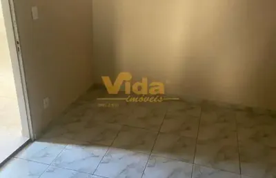 Casa com 2 quartos para alugar na Vila Yolanda, Osasco 