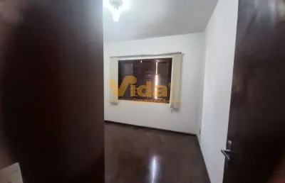 Casa com 3 quartos para alugar na Vila Osasco, Osasco 