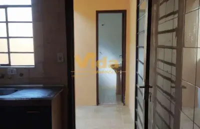 Casa com 4 quartos à venda na Vila Santa Terezinha, Carapicuíba 
