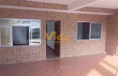 Casa com 3 quartos para alugar no Km 18, Osasco 