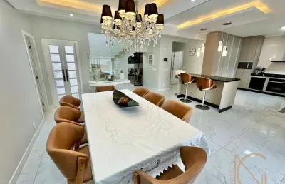 Casa em condomínio no glória - joinville-sc:  4 suítes, 3 salas, 4 vagas, piscina. aproveite!