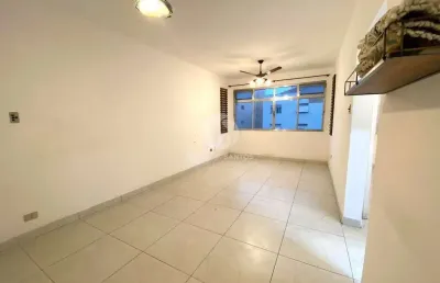 Apartamento uma suíte a uma quadra da praia do boqueirão