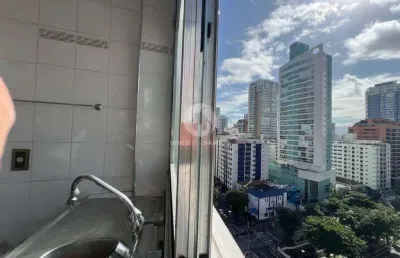 Apartamento 1 dorm, sala, cozinha, vaga, na quadra da praia