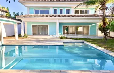 Linda casa em condomínio de 1.000m2 com 6 quartos - barra da tijuca - apenas r$5.500.000,00
