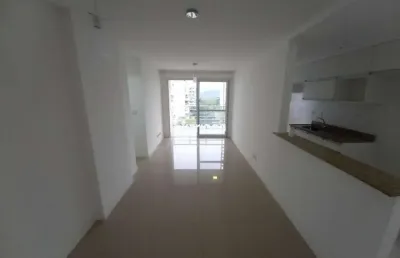 Apartamento espaçoso no recreio dos bandeirantes com 91m², 3 suítes, sacada l, lazer e segurança