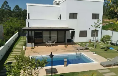 Casa à venda com 4 quartos, sendo 2 suítes,  no condomínio campos de santo antonio ii, itu - sp