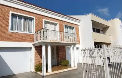 Casa à venda com 4 quartos, sendo 2 suítes,  no centro, itu - sp