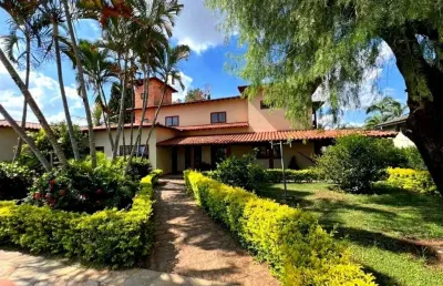 Casa  à venda ou para alugar com 4 quartos, sendo 3 suítes,  no condomínio monte belo, salto - sp