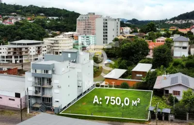 Terreno amplo frente norte 750mts2 disponível em antônio prado