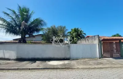 Casa à venda em fase final de acabamento, 03 dormitórios  sendo uma suíte, excelente metragem de te