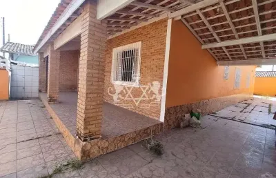 Casa à venda apenas a 400m da rodovia, no bairro barranco alto em caraguatatuba, litoral norte de s