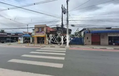 Casa á venda na avenida principal do travessão para fins residenciais ou comercial