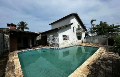 Sobrado à venda, com 780 m2 aréa total, 3 dorm sendo uma suíte, 300 metros da praia, massaguaçu, ca