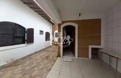 Linda casa à venda, indaiá, caraguatatuba, a poucos metros da praia.