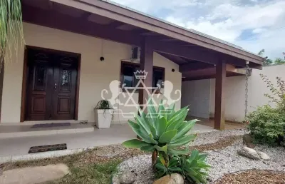 Casa à venda, 400m da praia do indaiá, caraguatatuba sp