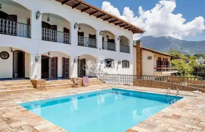 Sobrado à venda com vista panorâmica para o mar, 04 suítes, piscina, espaço gourmet completo , prai
