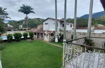 Oportunidade de casa à venda, 100 metros da praia do arrastão, 06 suítes, 1404m² área total, são se