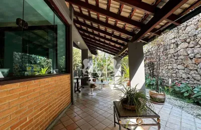 Casa com 4 quartos à venda no Martim de Sá, Caraguatatuba 