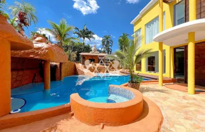 A venda, sobrado com 5 suites amplas, 3 salas, cozinha e área de serviço,massaguaçu, caraguatatuba,