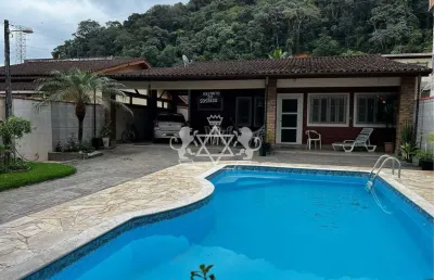 Casa à venda 3 dorms c/1 suite c/ piscina na lagoinha, ubatuba, sp