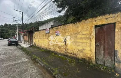 Terreno à venda na região central, aterrado e murado com 300m² at,  muito bem localizado próximo ao