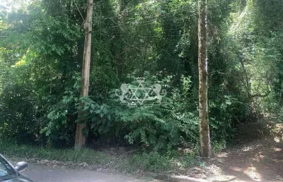Terreno em condomínio fechado à venda no Siriuba, Ilhabela 