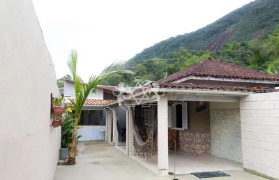 Casa com 4 quartos à venda no Sumaré, Caraguatatuba 