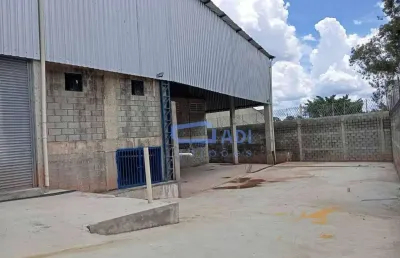 Galpão 2.500 m² – 4 docas – castello branco - tamboré
