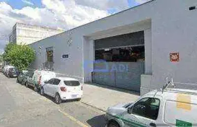 Galpão 1.948 m² com pé direito alto na luz – são paulo