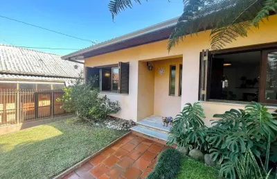 Casa com 3 quartos à venda na Rua Antônio Ártico, --, Centro, Caxias do Sul