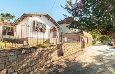 Casa para venda  no bairro chácara das pedras em porto alegre
