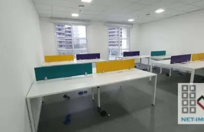 Conjunto comercial (260m²), 3 banheiros, 6 vagas, terraço. a 200 metros do shopping morumbi