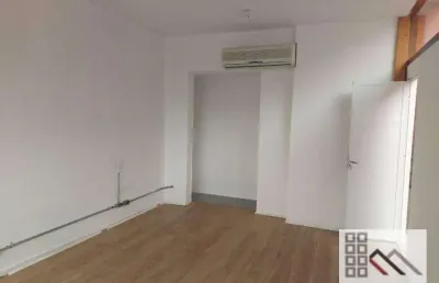 Conjunto comercial na cobertura (114m²), 2 banheiros, 2 vagas. ao lado da estação do metrô fradique coutinho