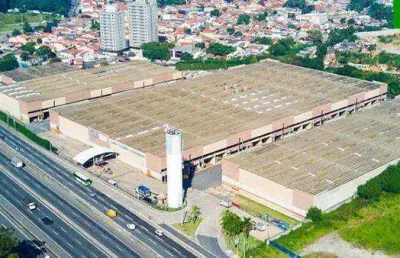 Galpão – centro logístico (1.350m²), 4 banheiros, 4 vagas. ao lado da rodovia anhanguera e próximo ao rodoanel