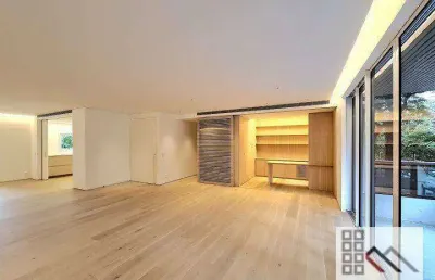 Apartamento 3 dormitório (211m²), 3 suítes, varanda, 3 vagas. ao lado do parque do povo