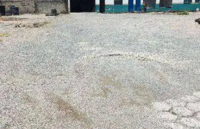 Galpão comercial/industrial (1500m²), 3 banheiros, 4 vagas. região central de atibaia