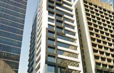 Conjunto comercial (376,67m²), 4 banheiros, 4 vagas.  ao lado do shopping center 3