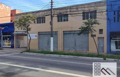 Galpão comercial (1.205m²), 4 banheiros, 6 vagas. oportunidade numa região com escassez de imóveis para locação