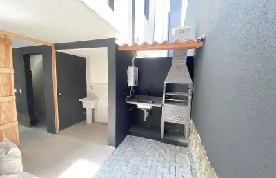 Casa em condomínio 2 dormitórios (90m²), 2 banheiros, 1 vaga. próximo do mirante da lapa