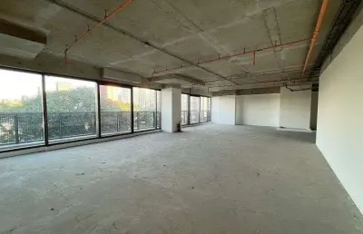 Conjunto comercial (398,20m²), 3 banheiros, 5 vagas. próximo da estação faria lima