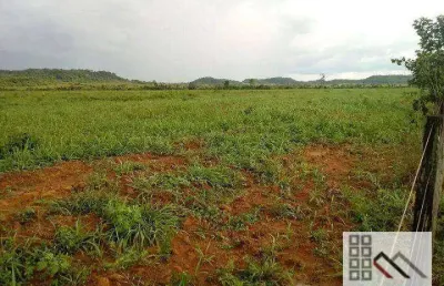Fazenda (4.734 hectares. região com grande potencial agrícola e pecuária