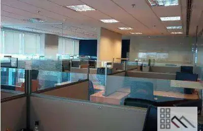 Laje inteira (454,66m²), 4 banheiros, 12 vagas. ao lado da estação vergueiro do metrô