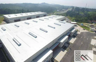 Galpão – cl raposo  (2.607,12m²), 6 vagas. localização estratégica e segurança para estocagem e armazenamento