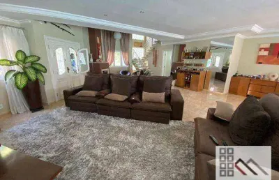 Casa 5 dormitórios (547m²), 5 suítes, quintal arborizado, 3 vagas. ao lado do parque cidade de toronto