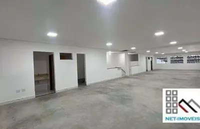 Galpão comercial/industrial (640m²), 4 banheiros. próximo da estação imperatriz leopoldina