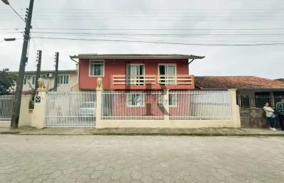 Casa à venda ou locação em ubatuba, são francisco do sul - 4 dormitórios, suíte, 3 vagas