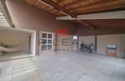 Casa com 3 quartos à venda na Vila Souto, Bauru 