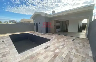 Casa com 3 quartos à venda no Centro, Piratininga 
