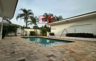 Casa com 4 quartos para alugar no Samambaia Parque Residencial, Bauru 